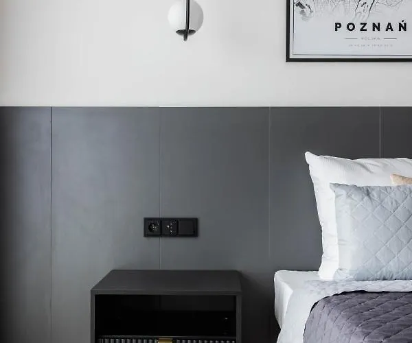 Klimatyzowany Very Berry Z Parkingiem W Poznaniu By Renters *