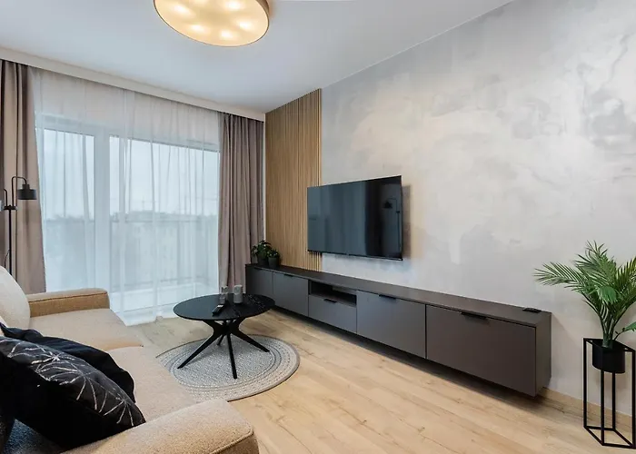 Klimatyzowany Very Berry Z Parkingiem W Poznaniu By Renters * Poznań