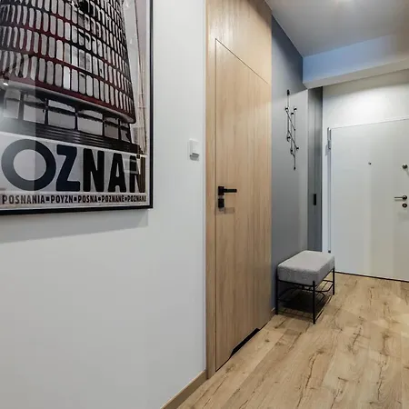 Klimatyzowany Very Berry Z Parkingiem W Poznaniu By Renters Poznań